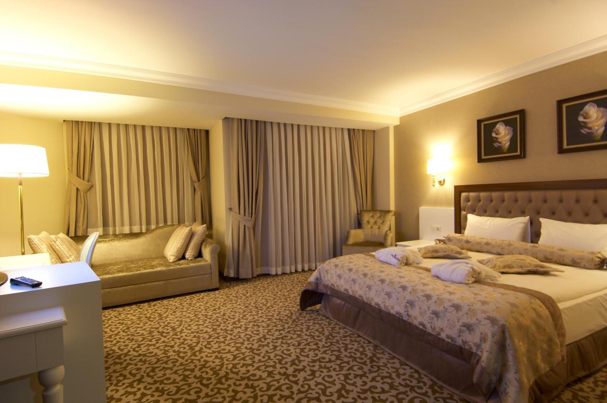 Safran Thermal Resort Sandıklı Exterior foto